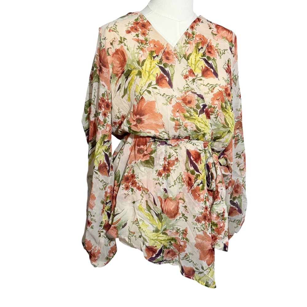 NWT Gilli Floral Faux Wrap Peplum Blouse Size Medium